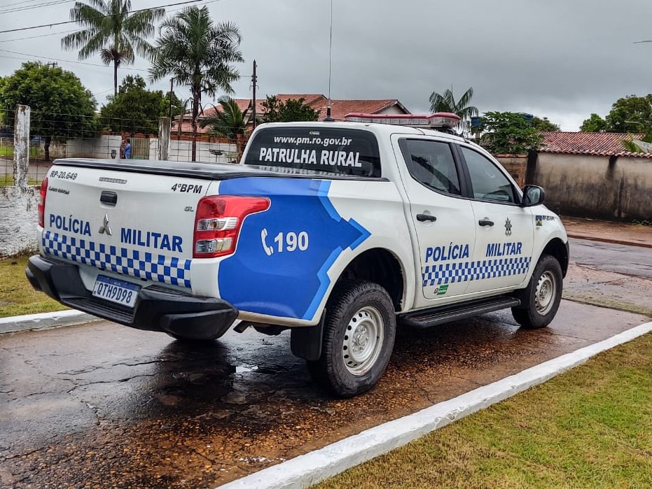 VILA PRINCESA: Força Tática prende acusado de tráfico de drogas próximo a bar