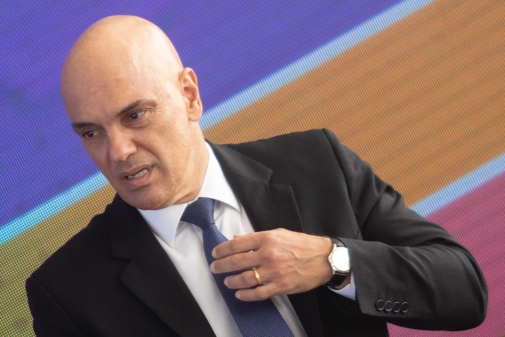 Atos antidemocráticos: Moraes parabeniza trabalho da PF. “Brasil tem orgulho”